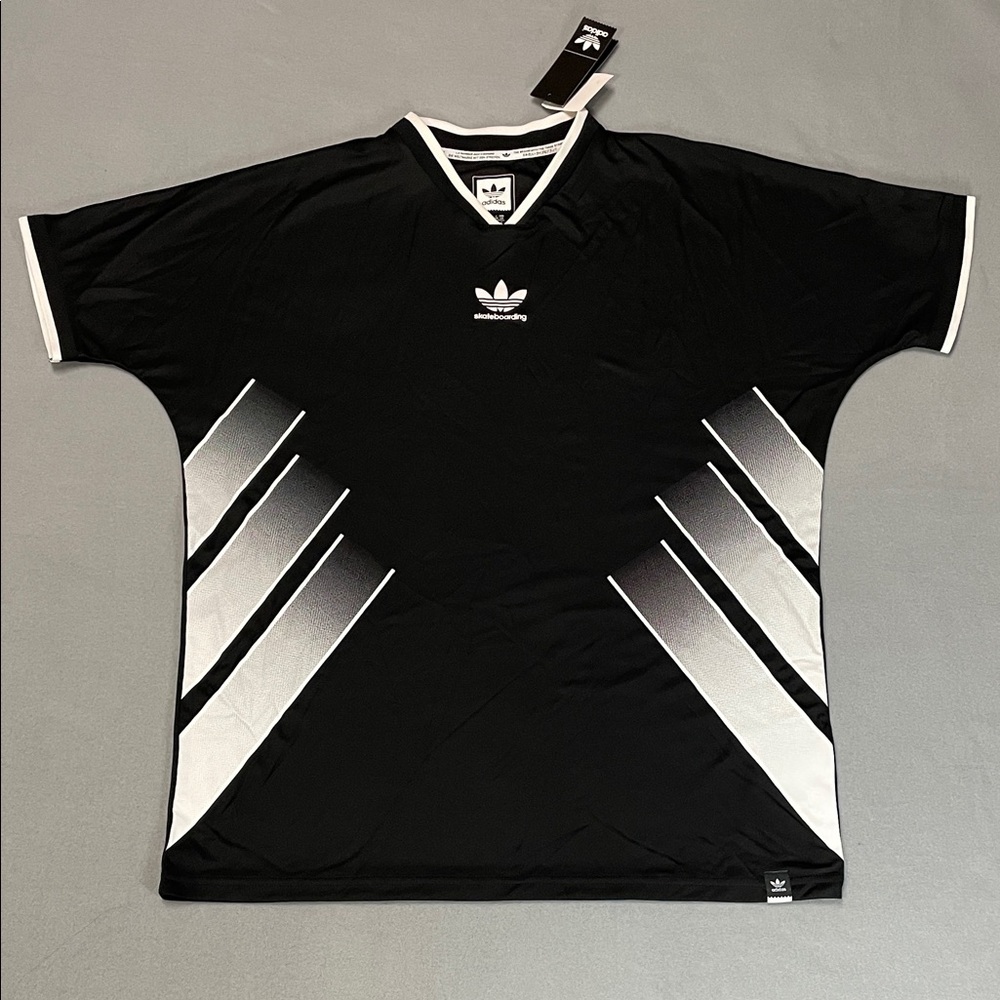 Adidas Men's EQT Black and White Skateboarding Graphic Jersey Size L NWT